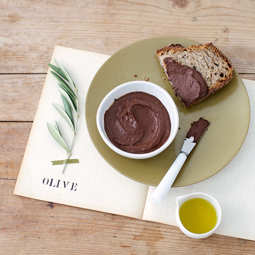 Chocolate with olive oil spread