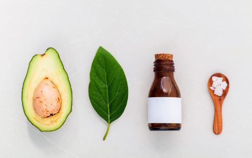 DIY avocado hair shine mask