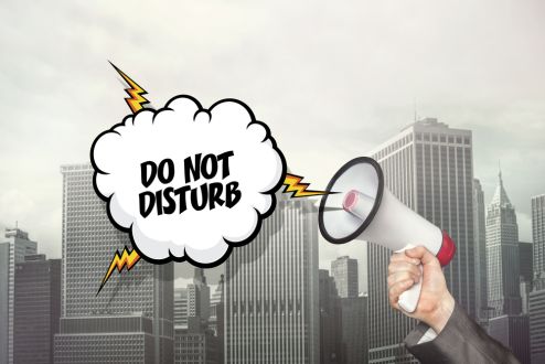 How to manage interruptions at work