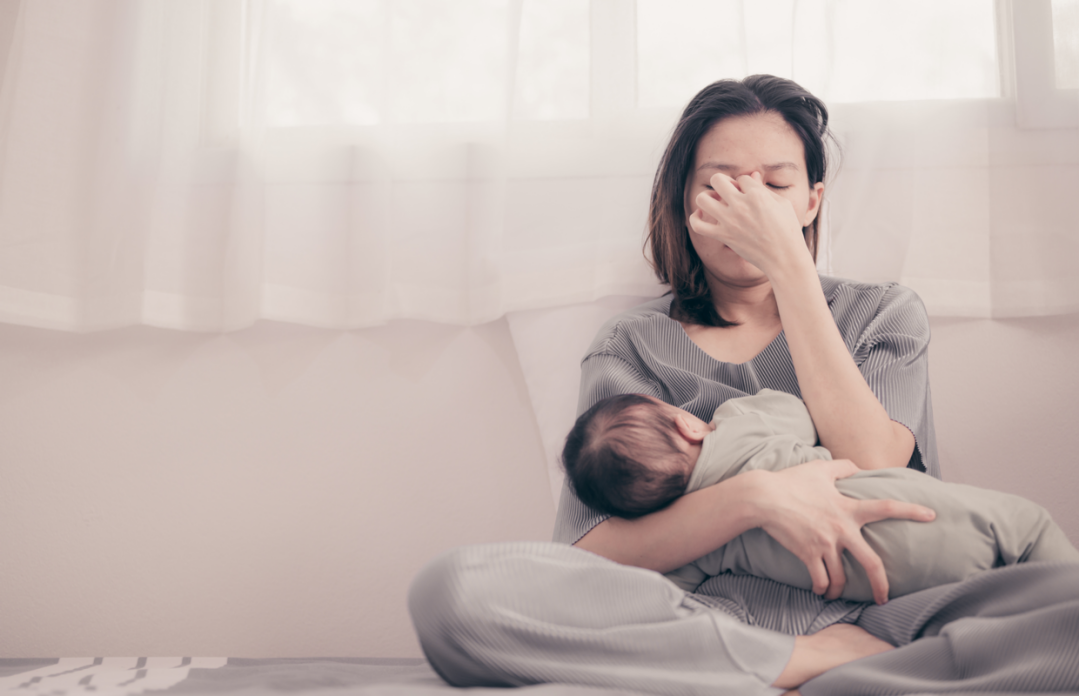 what is causes postnatal depression