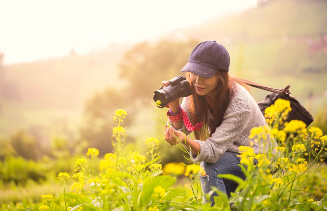 woman mindful photography in nature