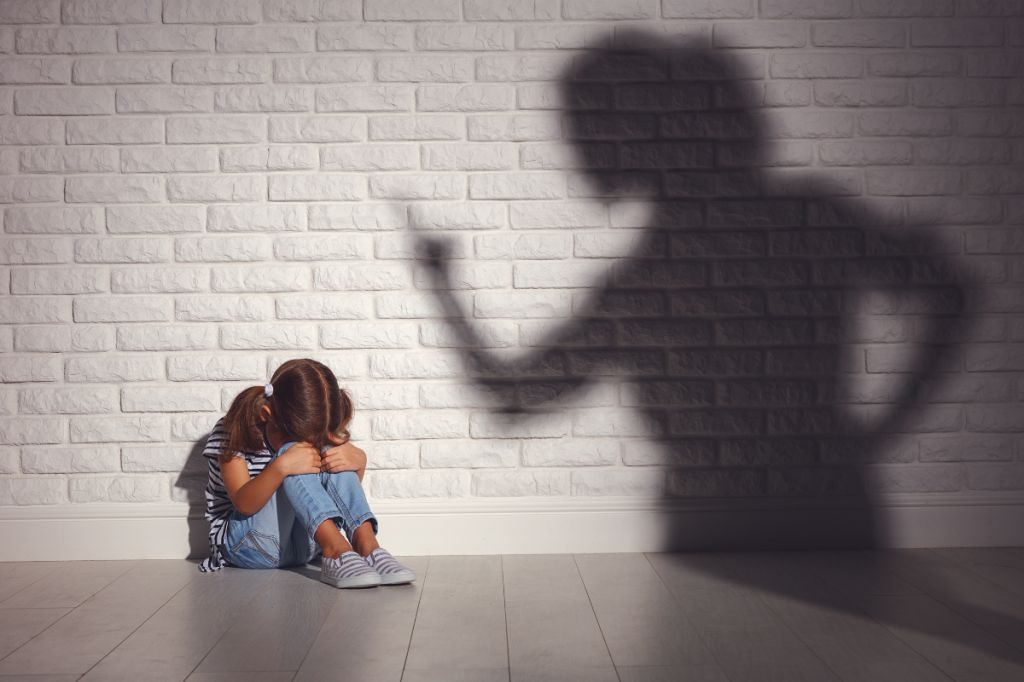 silhouetted mum shouts at daughter